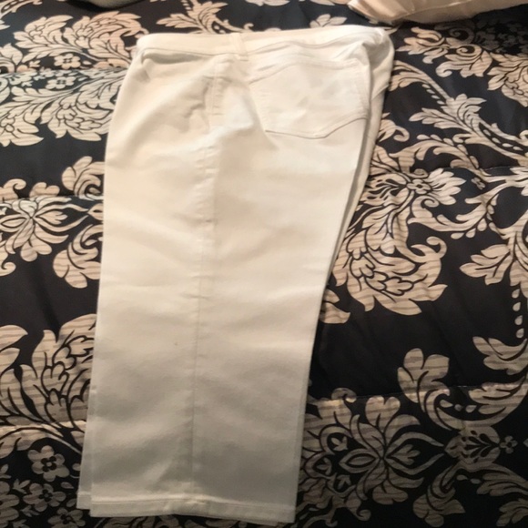 Capris - Picture 2 of 3